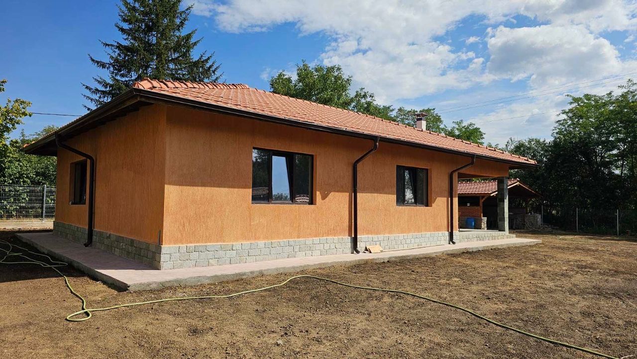 Продава се Къща в Перник, Изток - 140 кв.м за 1929 €/кв.м - Снимка #3