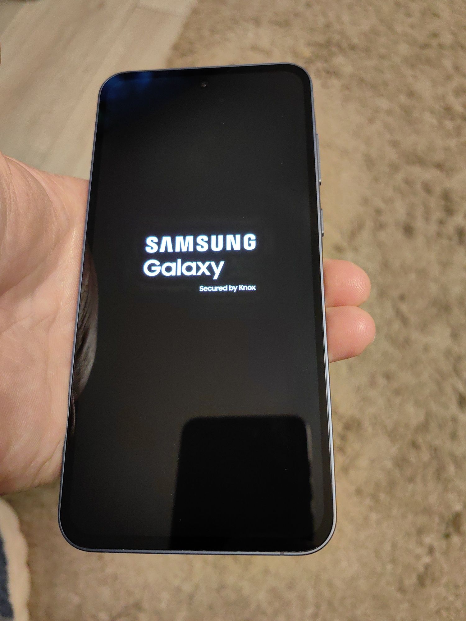 Vând telefon Samsung a55