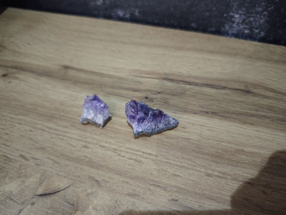 Натурален аметист — груб кристален кластер