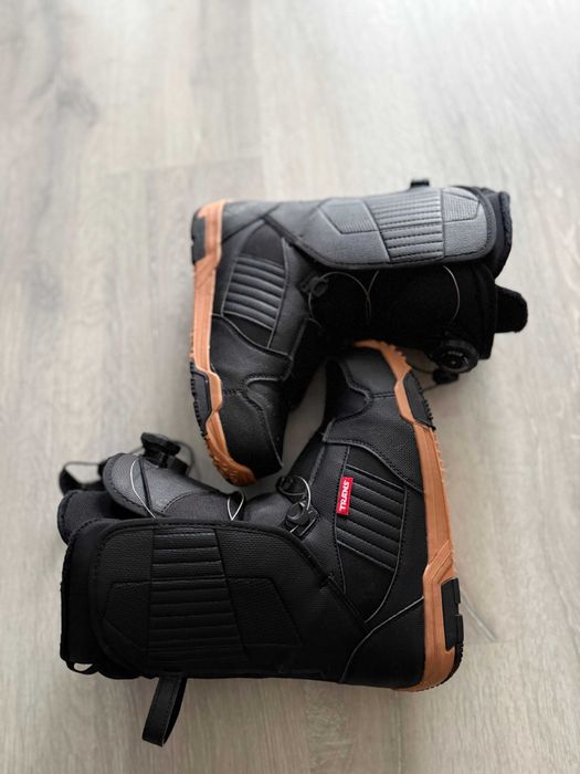 Snowboard & boots Head  marimea 41