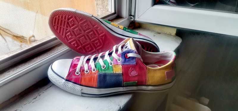 Converse trainers 44