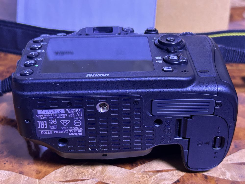 Nikon D 7100 продается состояния отличное как новое 2 обектива