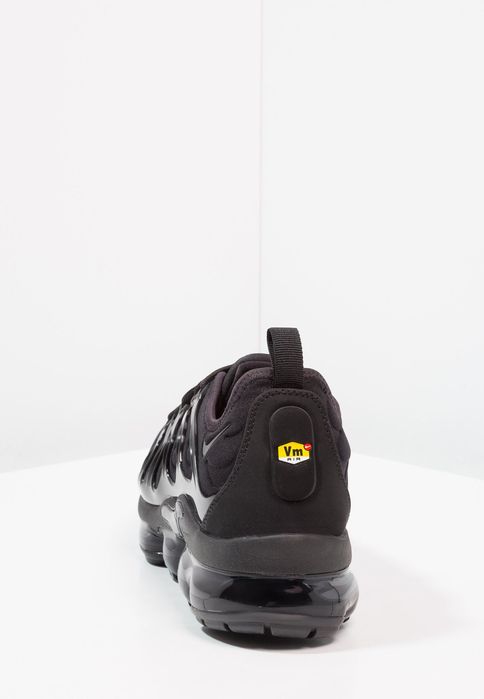 Мъжки модерни снийкъри Nike Air Vapormax PLUS