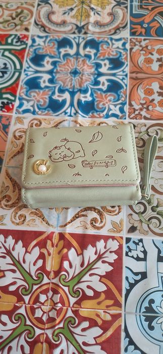 Дамско зелено портмоне