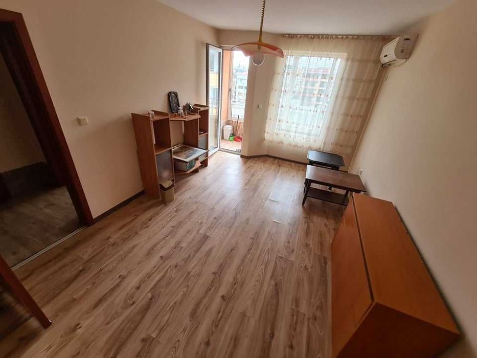 Дава се под наем Двустаен апартамент в Бургас, Възраждане - 45 кв.м за 127.5 € - Снимка #1