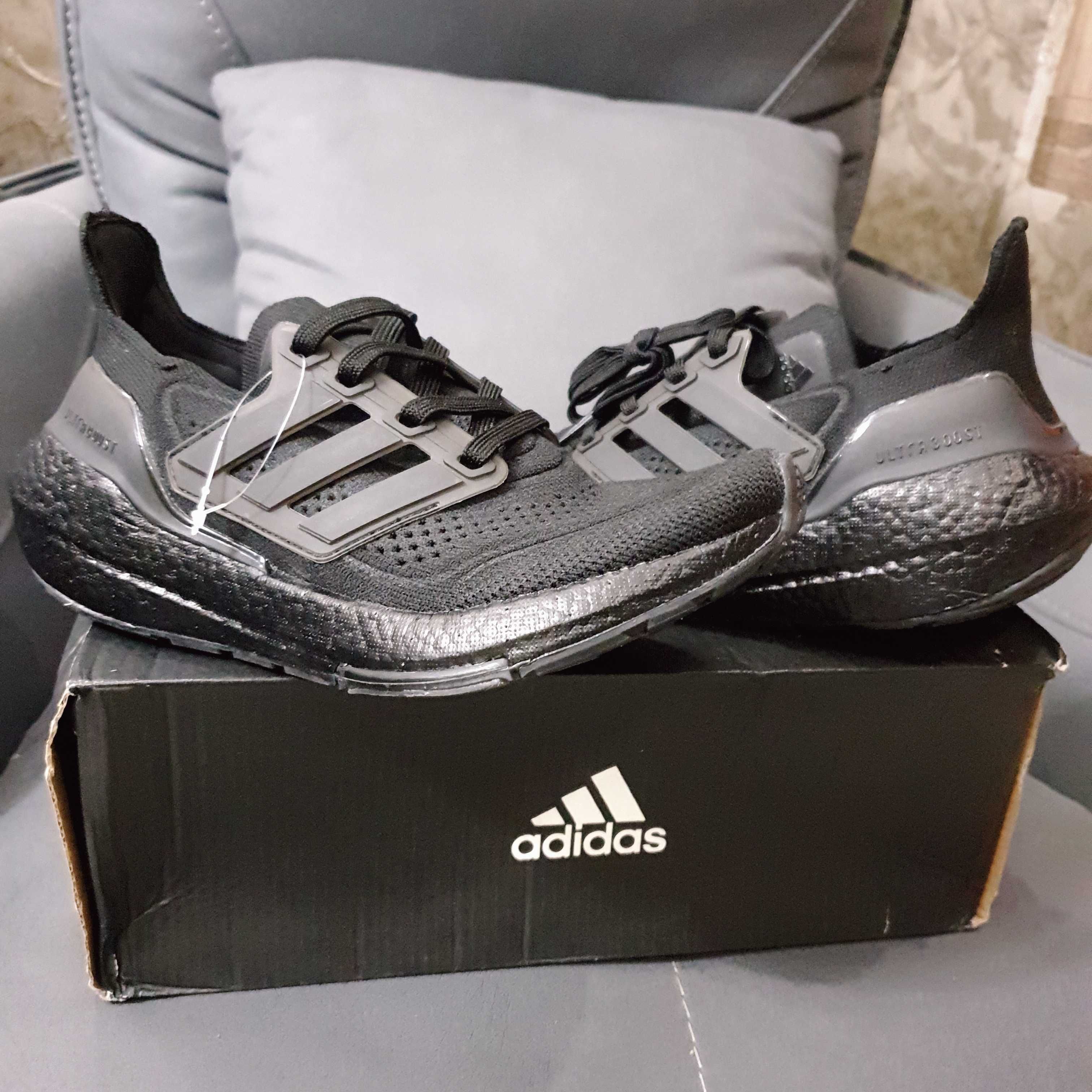 Кроссовки Adidas Ultraboost новые
