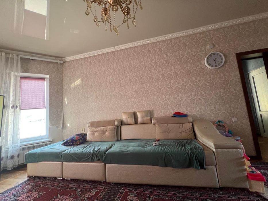 Диван в гостинную