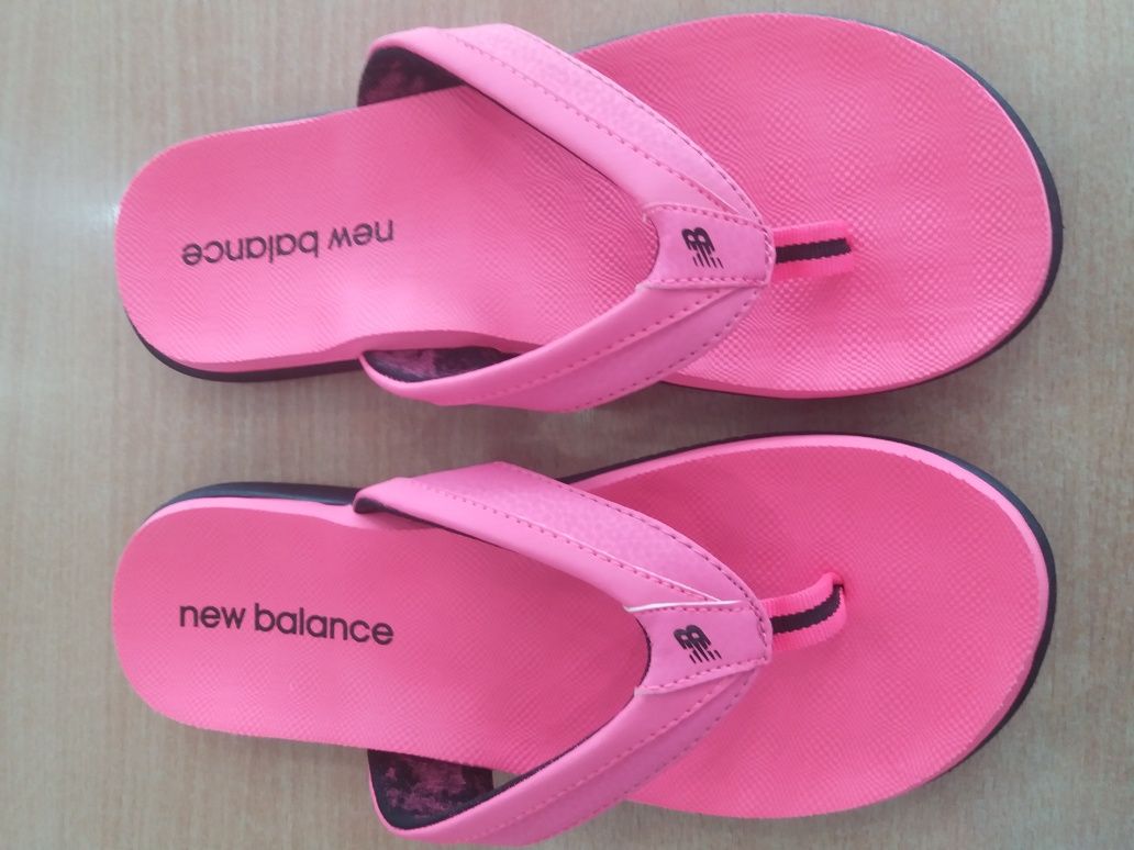 Slapi dama New Balance