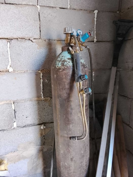 кислородный баллон с автогеном