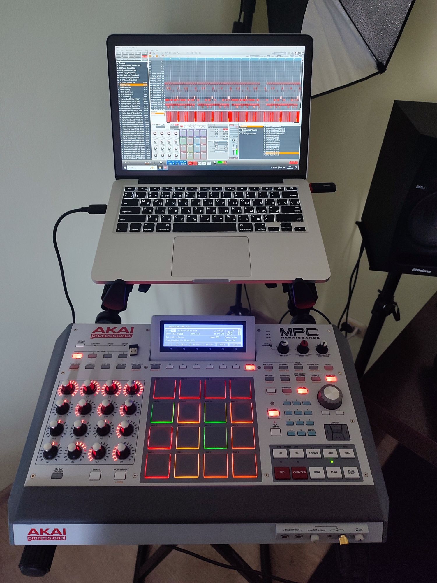Akai mpc renaissance