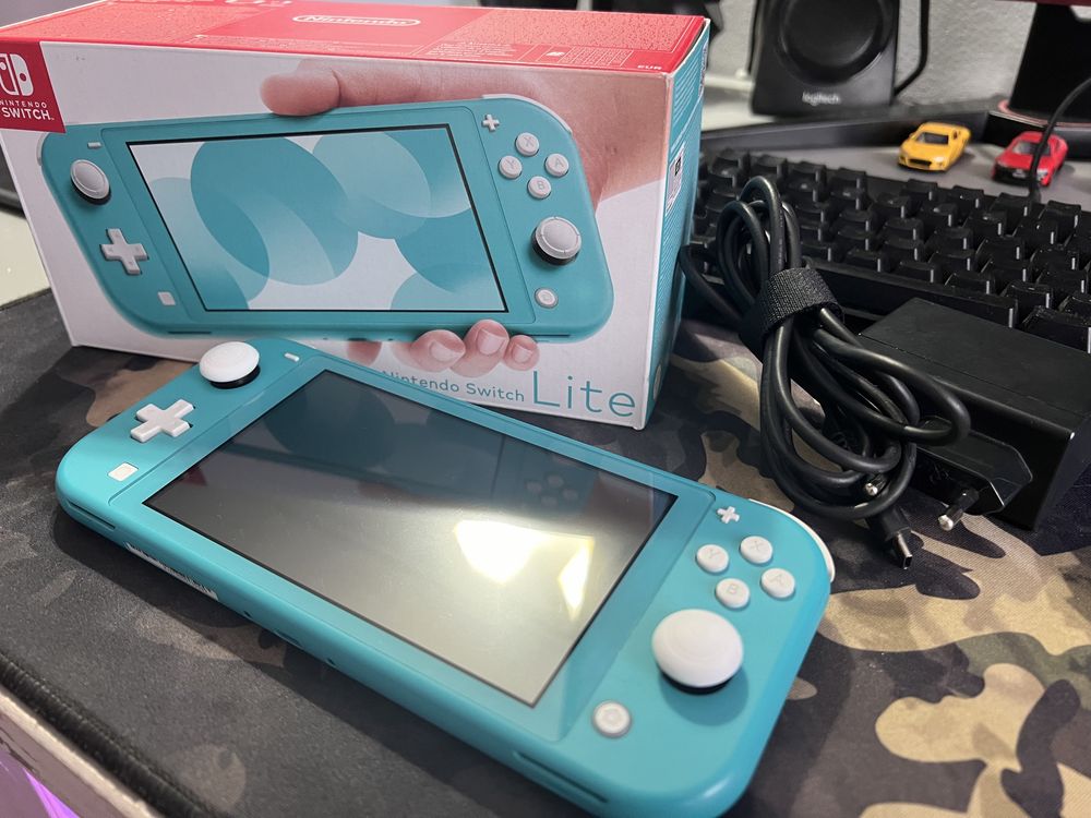 Nintendo Switch Lite full box