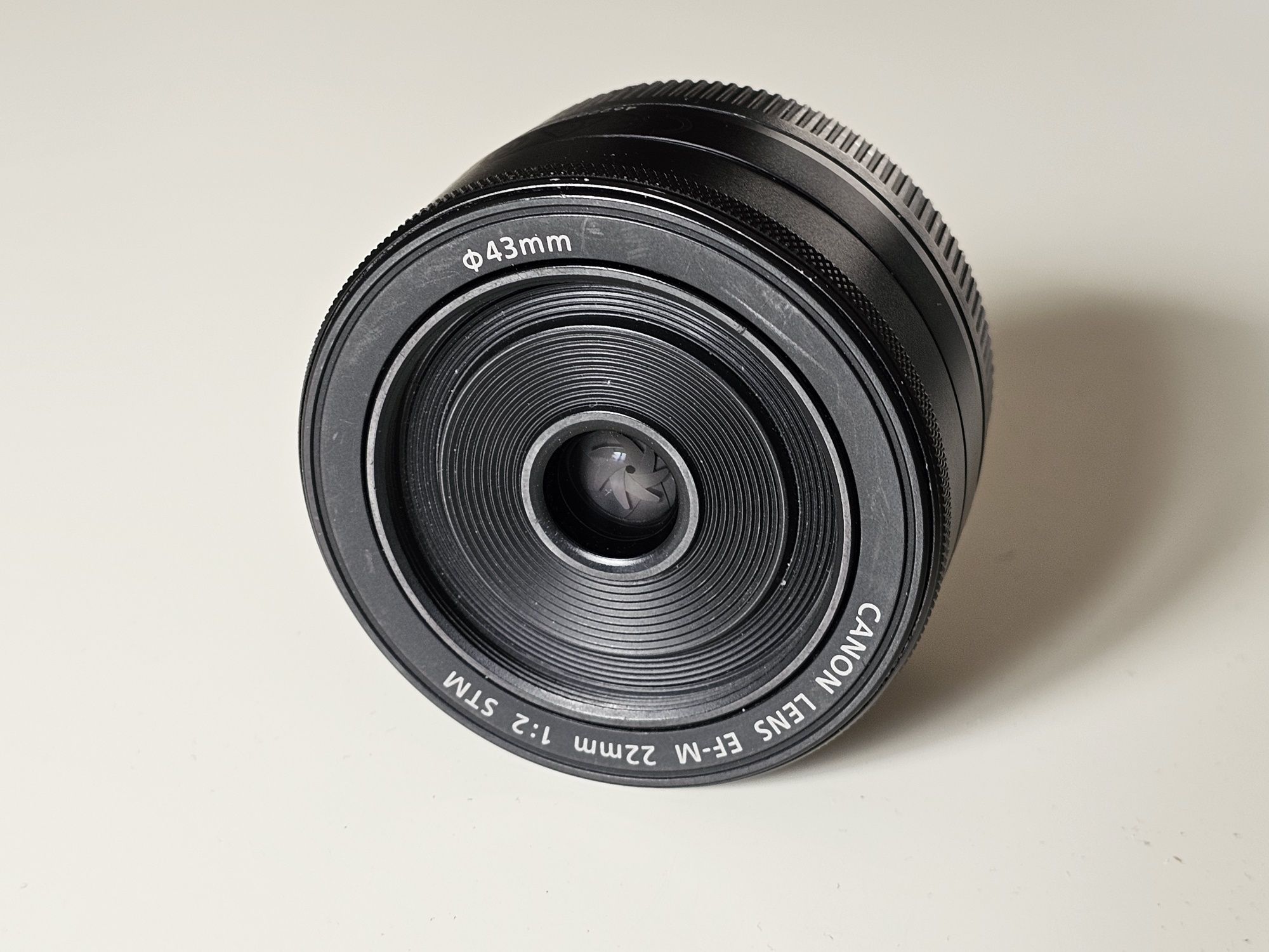 Canon M200 + 15-45 +22mm f2