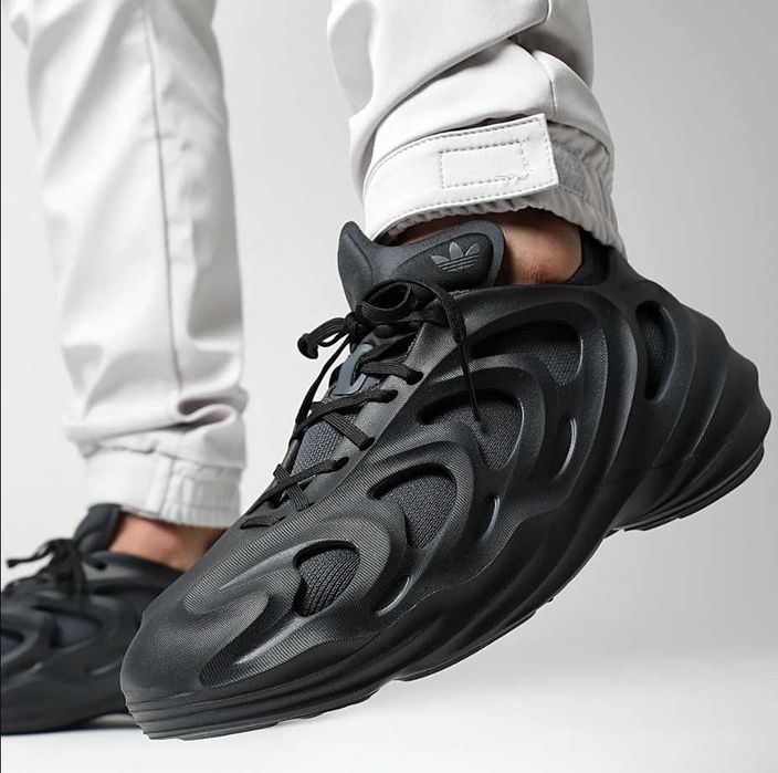 Оригинални маратонки * ADIDAS ADIFOM Model Q * EU42