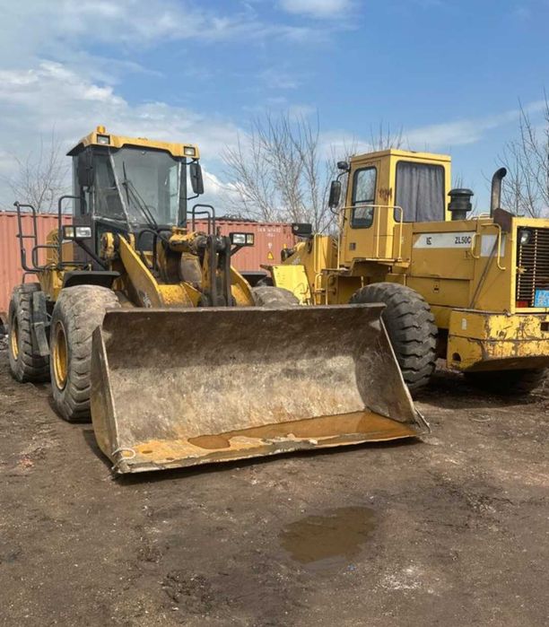 Услуги погрузчика 3-х кубового. Экскаватор, Погрузчик 3 в 1.