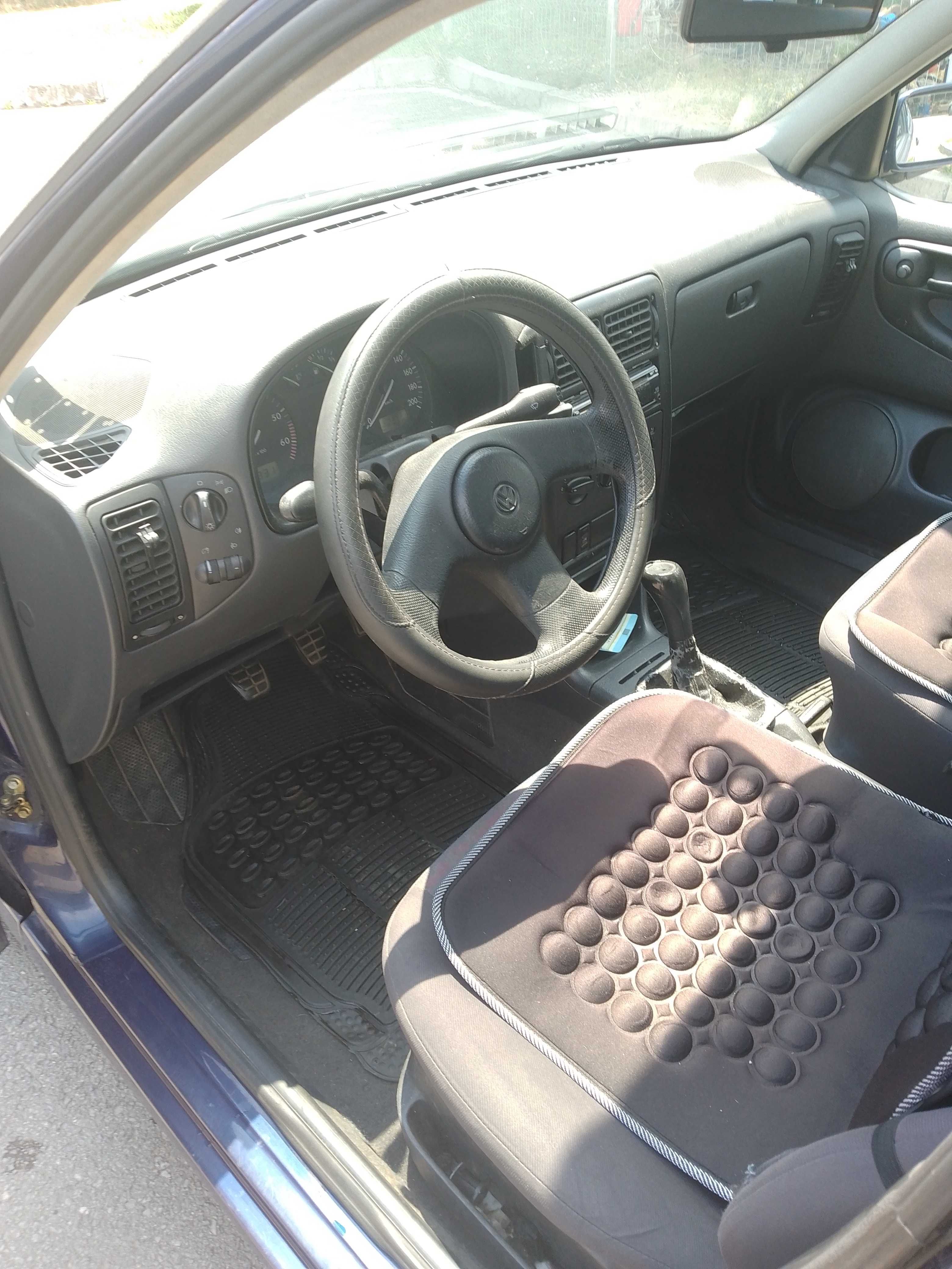 Продавам Volkswagen Polo 1998г. 1.4  бензин.Цена 1200 лв.