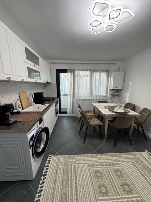 Apartament 2 camere modernizat 3 camere utilat mobilat la cheie !