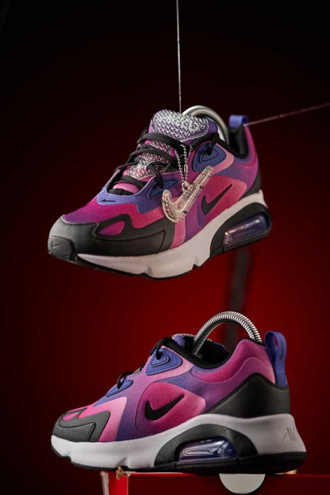 Nike Air Max 200 se
Marimea : 40