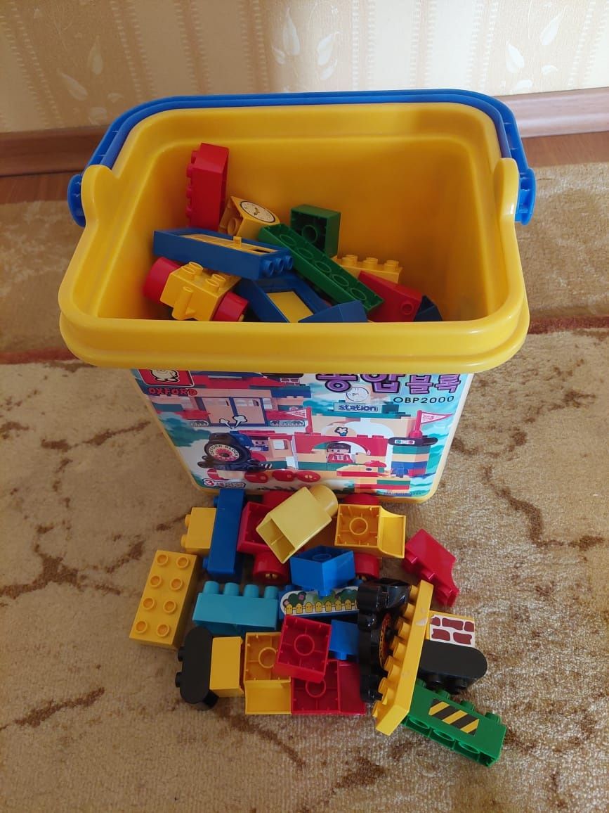 Новый конструктор Лего Корея и детские рюкзаки новые.