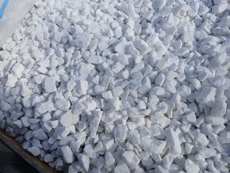 Piatra ,marmura decorativa diferite culori si diferite dimensiuni,