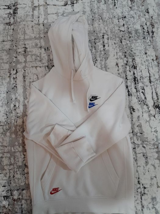 Vând hanorac nike
