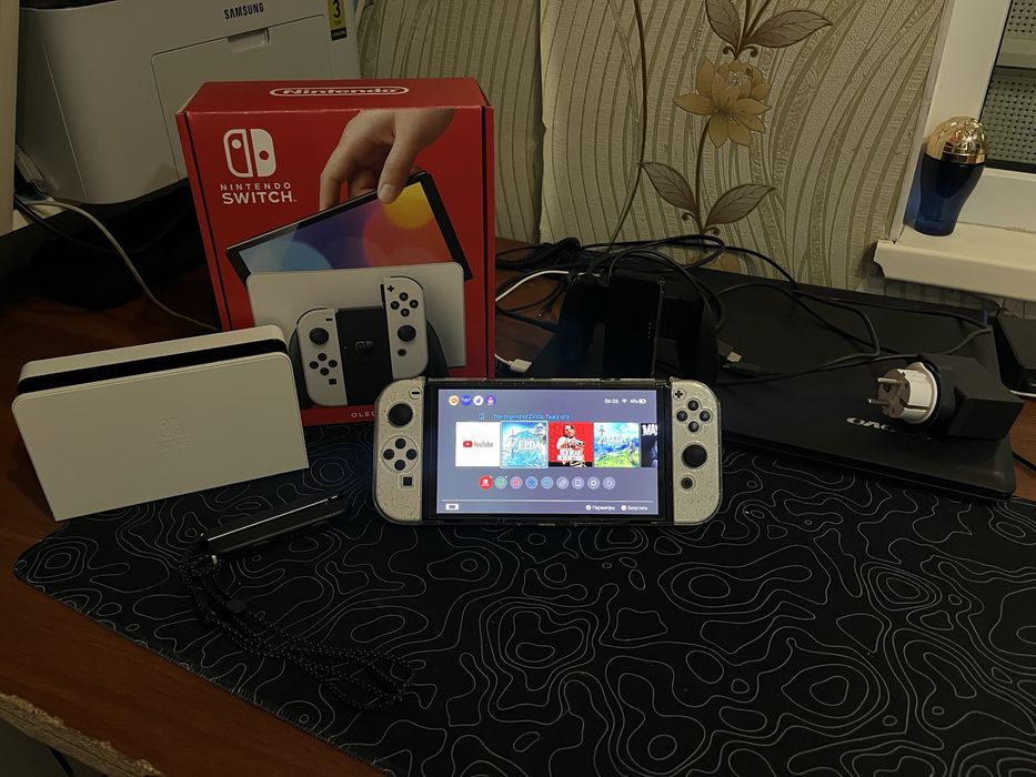 Nintendo swich oled , белая версия