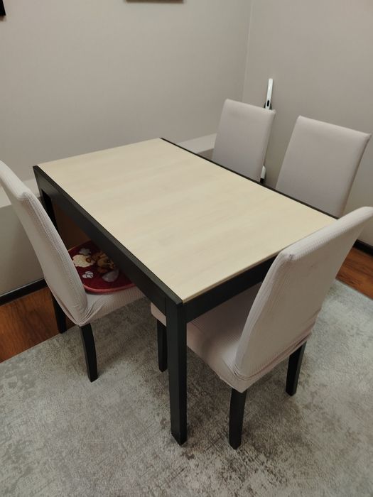 Стол кухонный со стулями