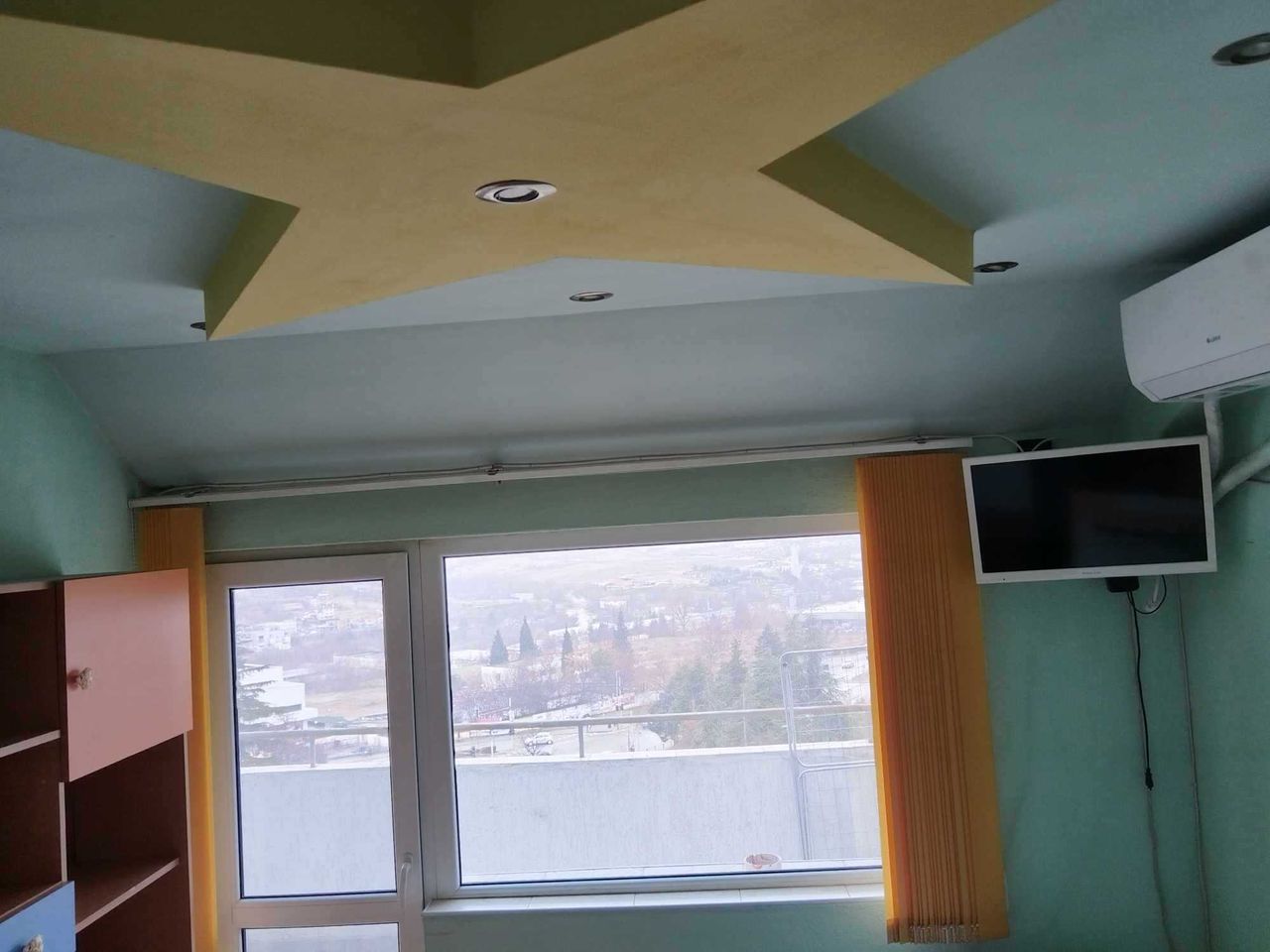 Дава се под наем Тристаен апартамент в Сандански - 75 кв.м за 30.6 € - Снимка #9