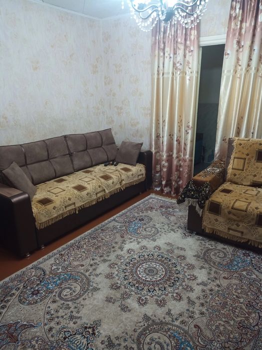 Продам двух комнатную квартиру