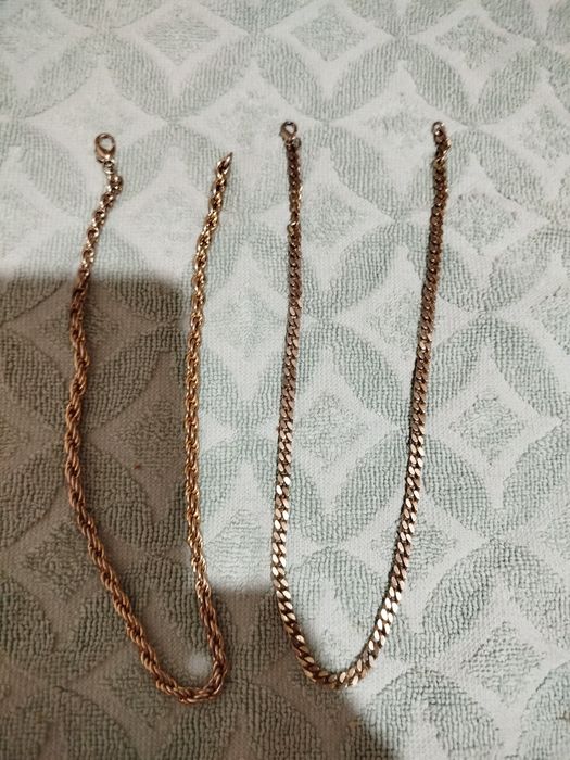 Продаются две цепочки