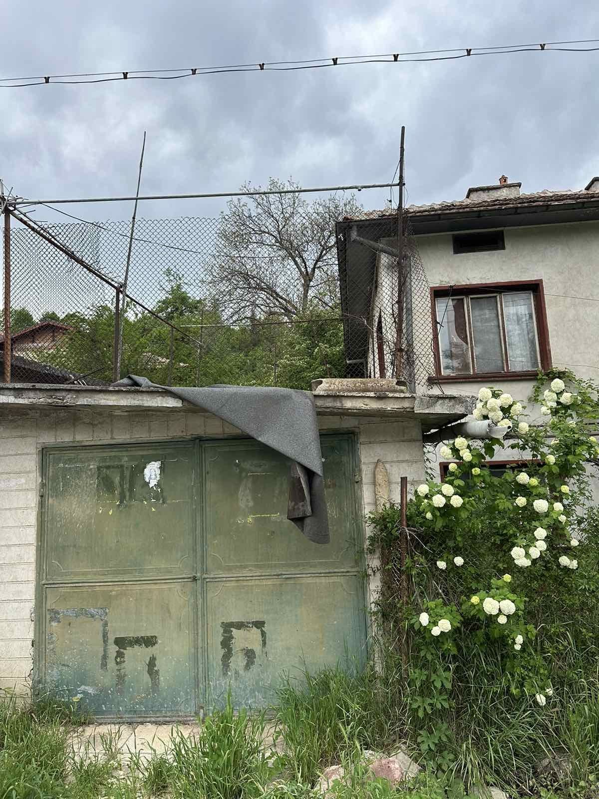 Продавам къща в село Превала обл.Монтана