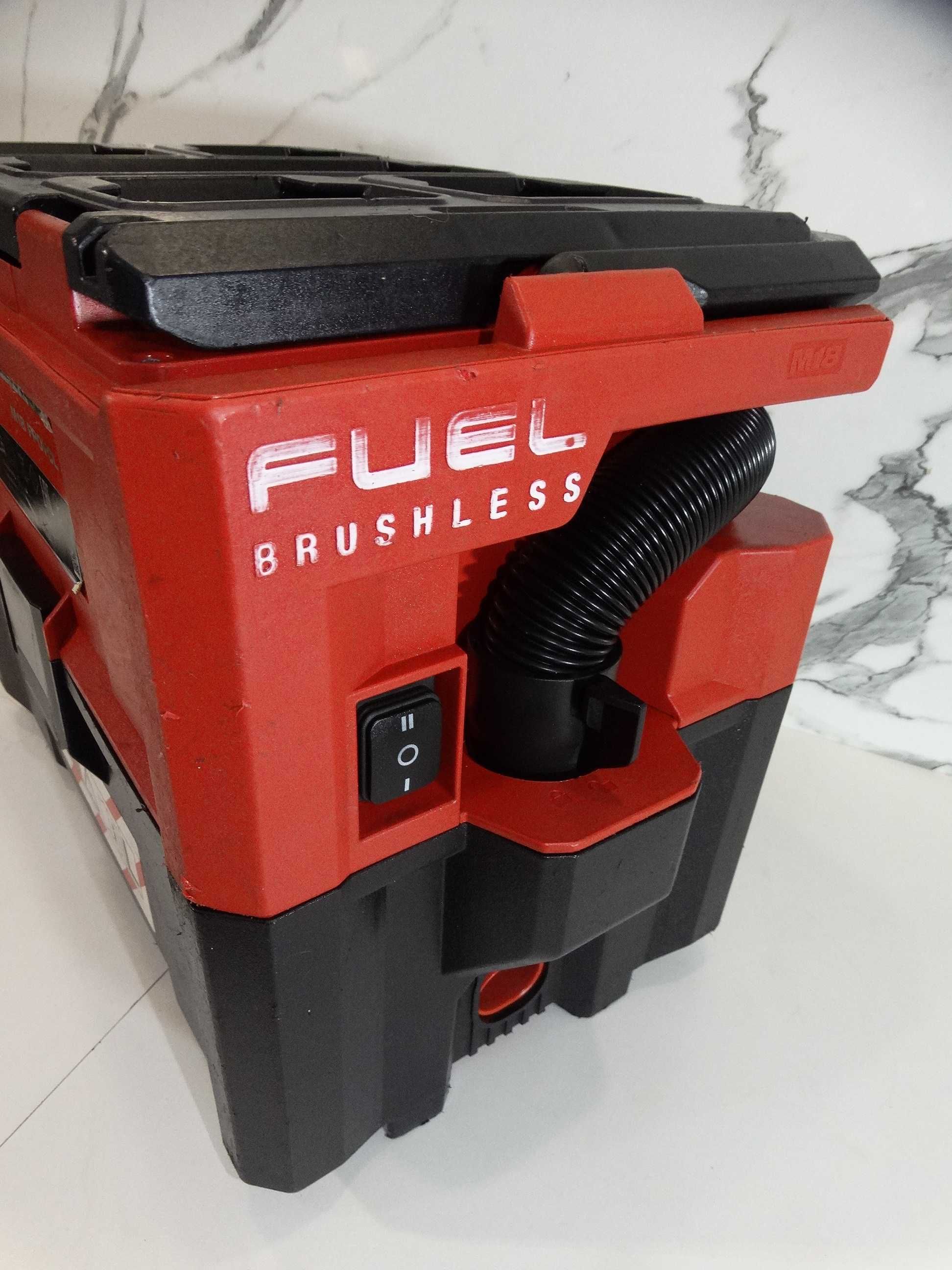 Milwaukee M18 FPOVCL PACKOUT - Акумулаторна прахосмукачка