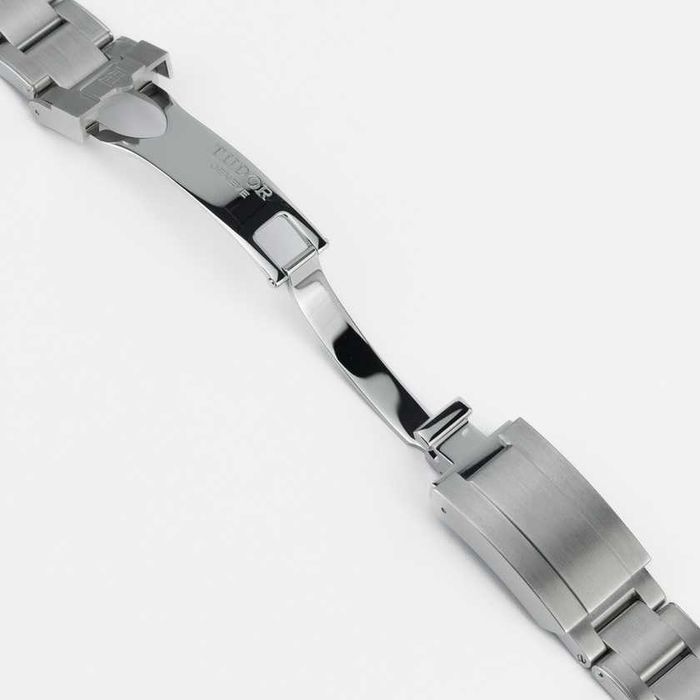 Tudor Black Bay Pro 39mm M79470