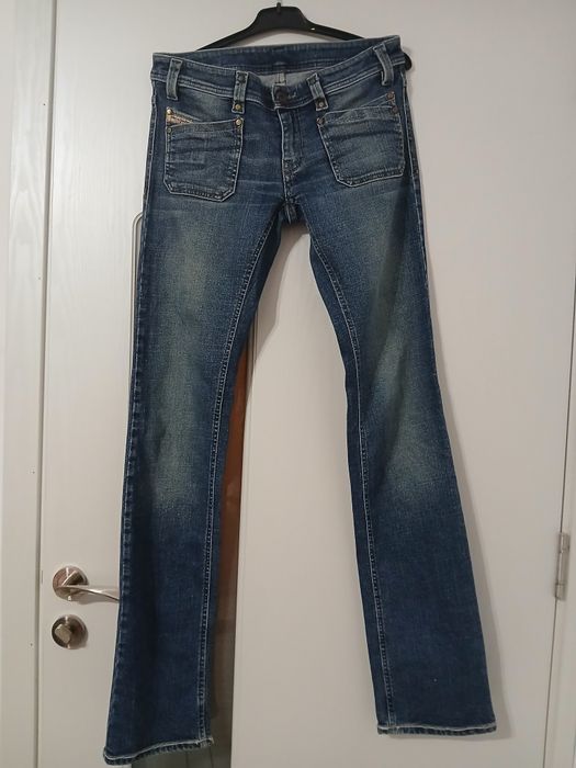 Blugi Diesel cu talie joasa xs-s