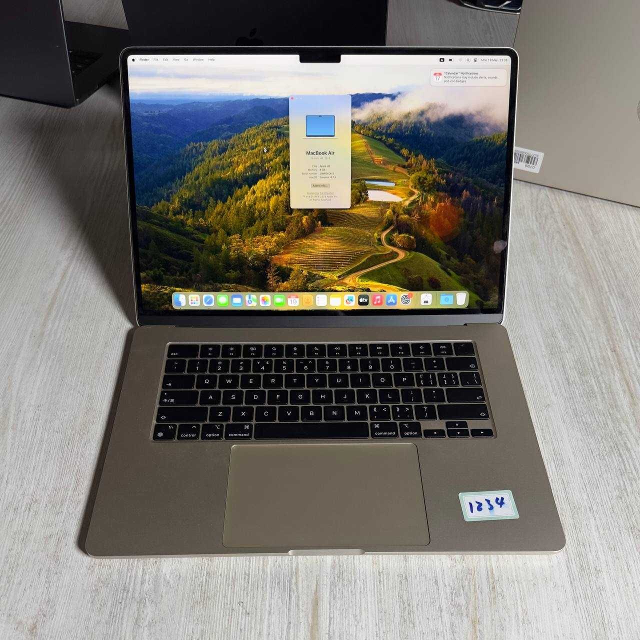 MacBook Air 15.6, 2023 M2, 8/256 GB, batareya 100% + Chehol bonus!
