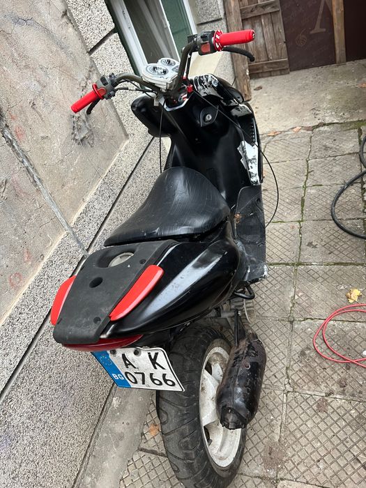 Продава се yamaha aerox 100cc