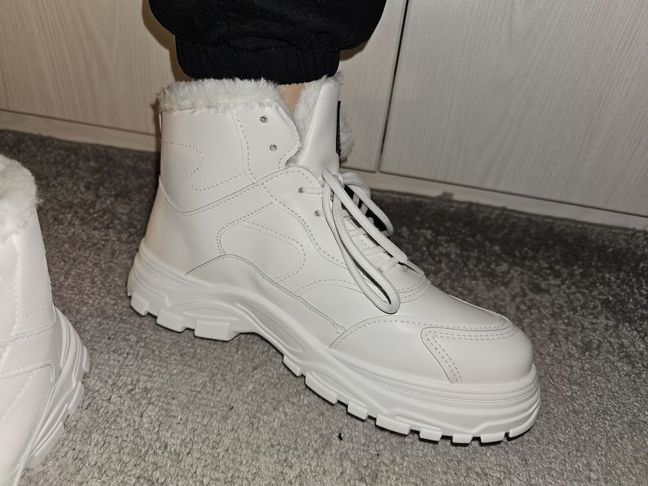 Женская зимняя обувь размер 40