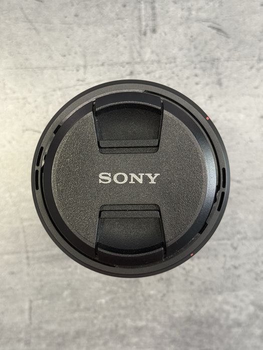 Obiectiv Sony FE 85mm f1.8