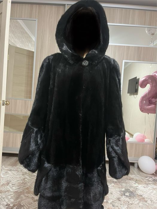 Продам шубы в отличном состоянии