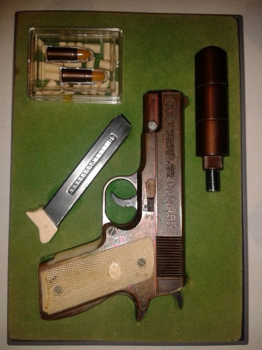 pistol jucarie vintage imitatie Colt cu amortizor incarcator in cutie