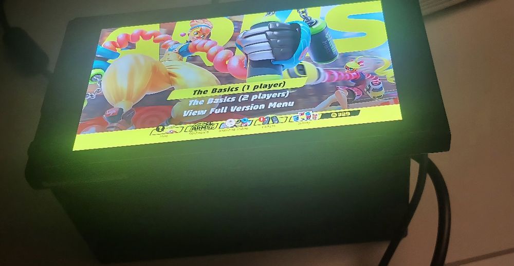 Consola Nintendo Switch cu accesorii și jocuri. Livrare gratuită!