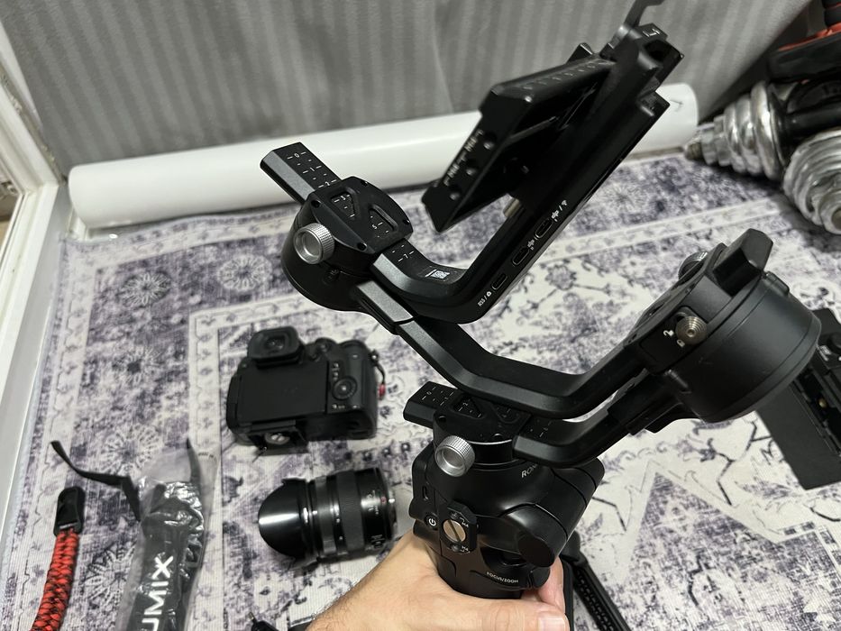 Продаю камеру panasonic lumix gh 5 , стабелизатор DJI ronin-sc2
