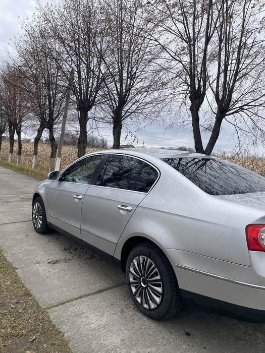 Vând Volkswagen Passat