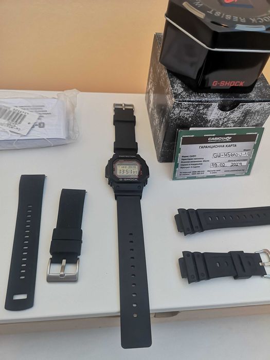 Casio G-Shock GW-M5610u (в гаранция, адаптери, 2 каишки, протектор)