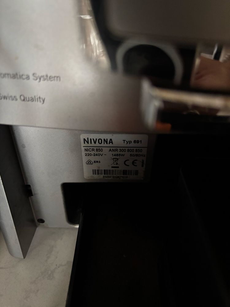 Expresor Nivona Caferomantica