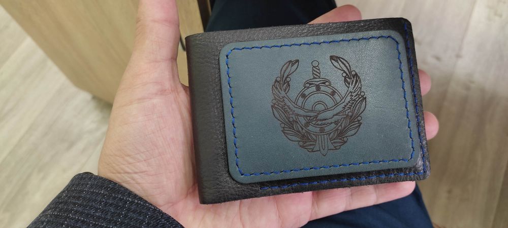 Кожаная обложка для служебного удостоверения