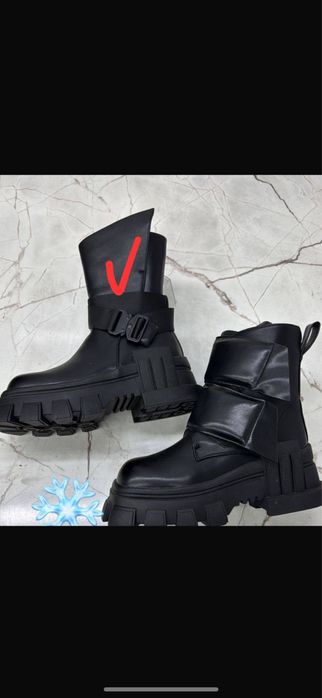 Продам зимние сапоги
