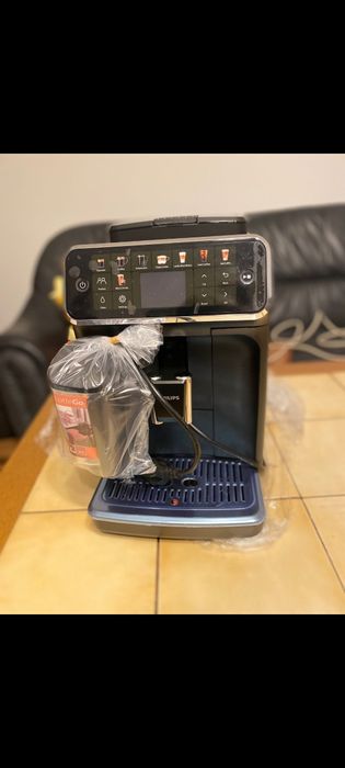 Espressor  de cafea Philips 5400latteGo  / 5500latteGo
