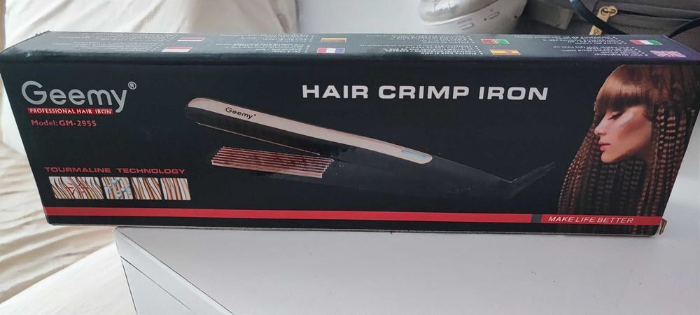 Placa de creponat par Geemy GM-2955 noua 60 RON