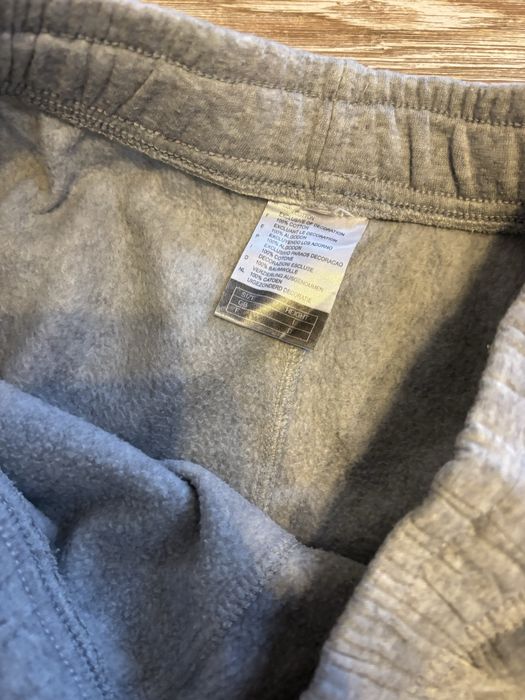 Vand pantaloni de trening Gucci