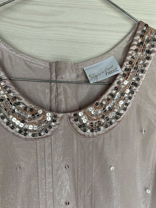 Момичешки рокли различни